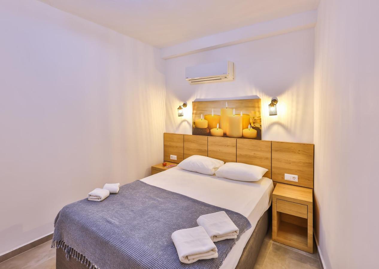 Goekyuezue Suit Apart Kaş Luaran gambar